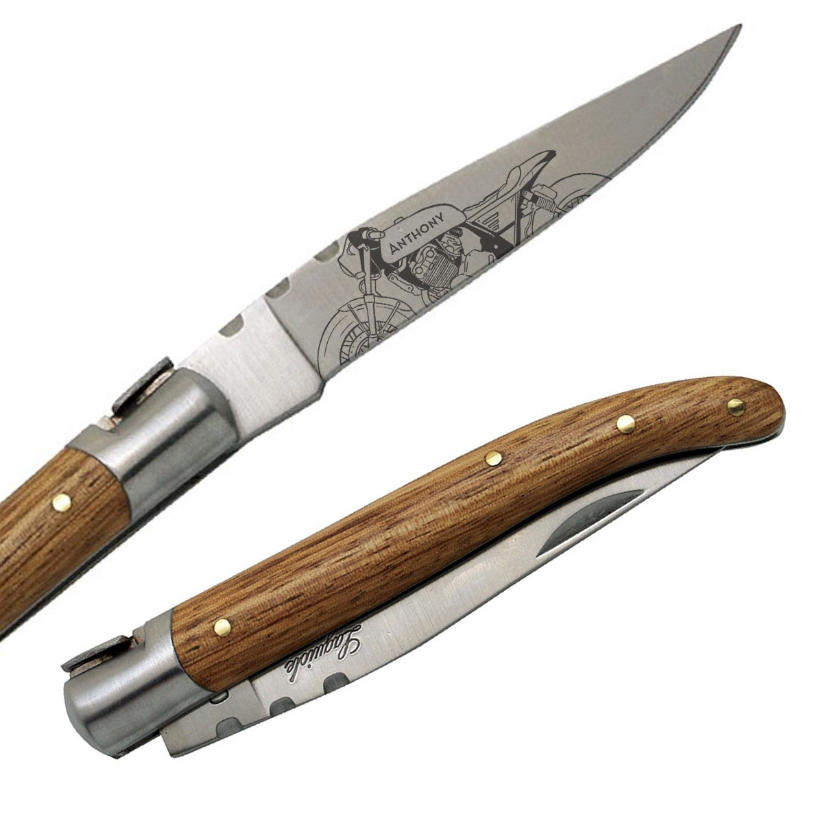 Couteau au manche en bois gravé à personnaliser